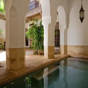 *** Riad Tzarra Marruecos